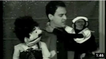 Ventriloquist-Jonathan-Geffner-performs-his-Honky-Tonky-Monkey-Rag